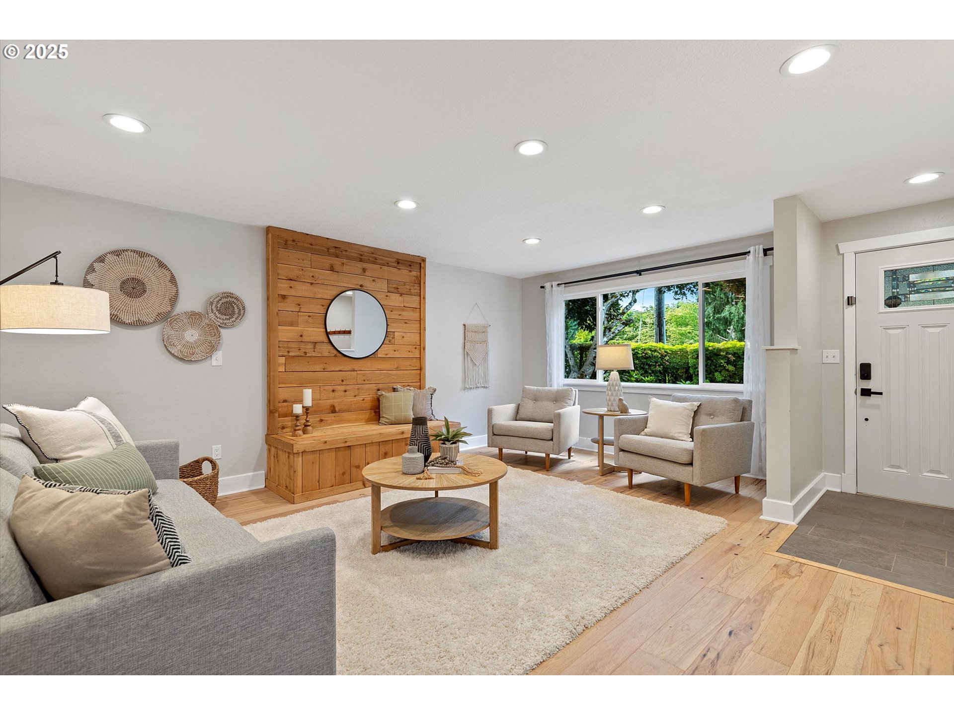 1198 DOLLAR ST