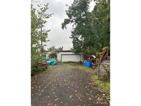 Photo of 36690 Wheeler Rd, Pleasant Hill, OR 97455 (MLS # 712478074)