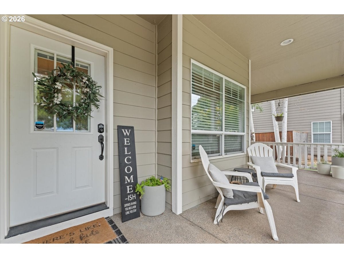 3121 N KNOLL DR