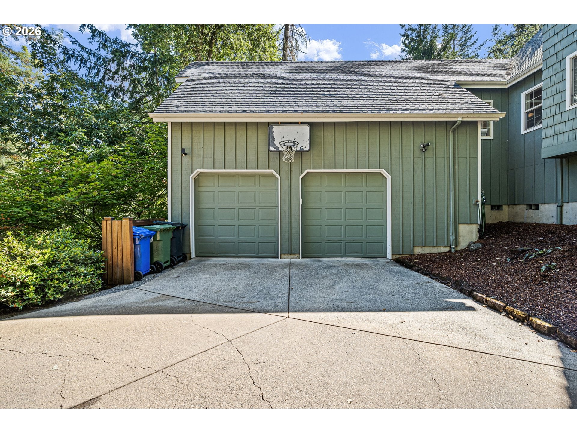 75 MARLBORO LN