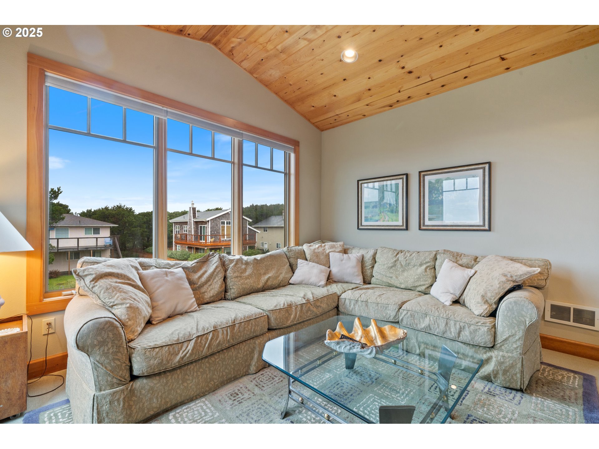 Manzanita, Oregon 97130, United States, 3 Bedrooms Bedrooms, ,3 BathroomsBathrooms,Residential,Pending,105929