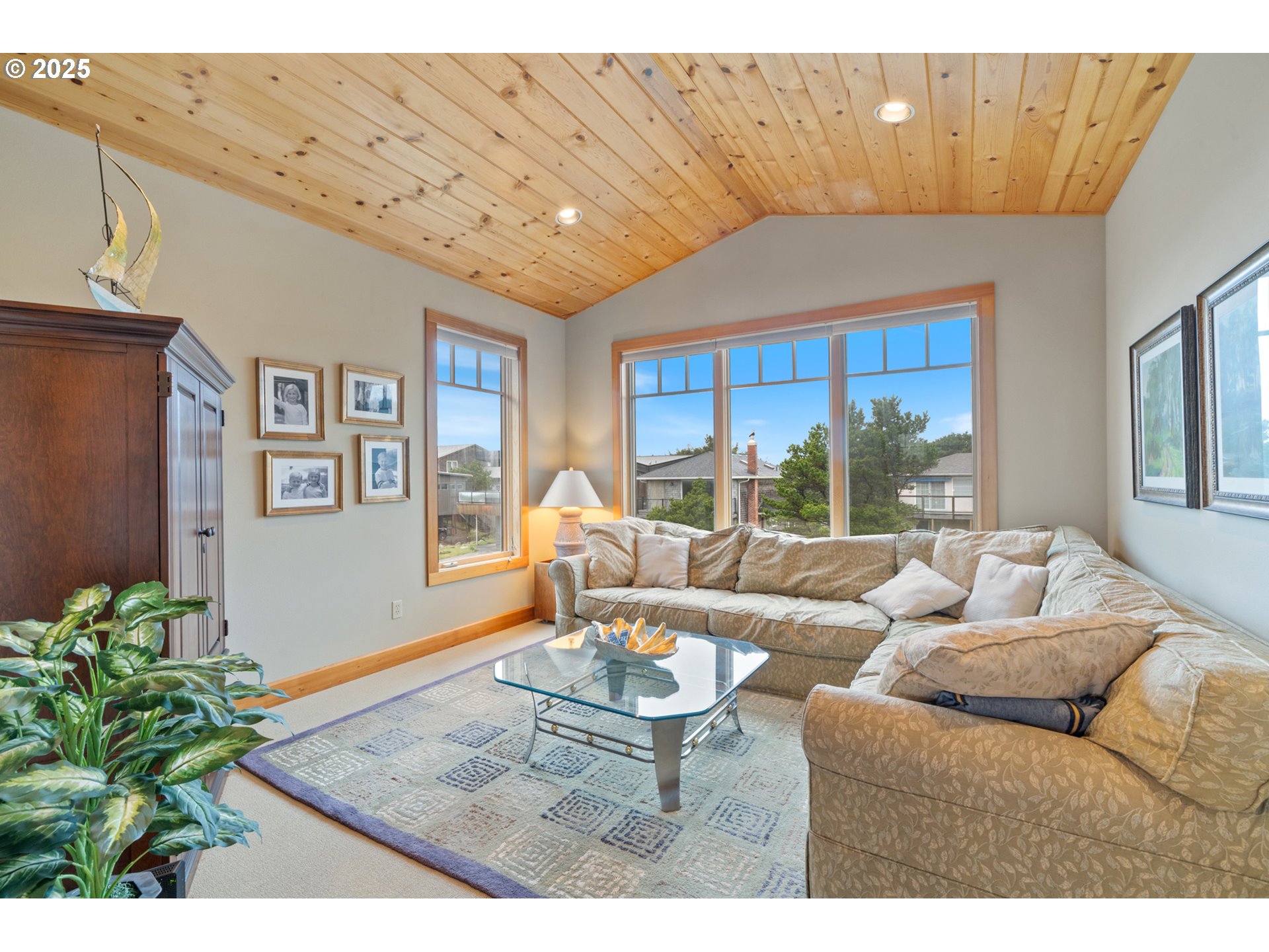 Manzanita, Oregon 97130, United States, 3 Bedrooms Bedrooms, ,3 BathroomsBathrooms,Residential,Pending,105929