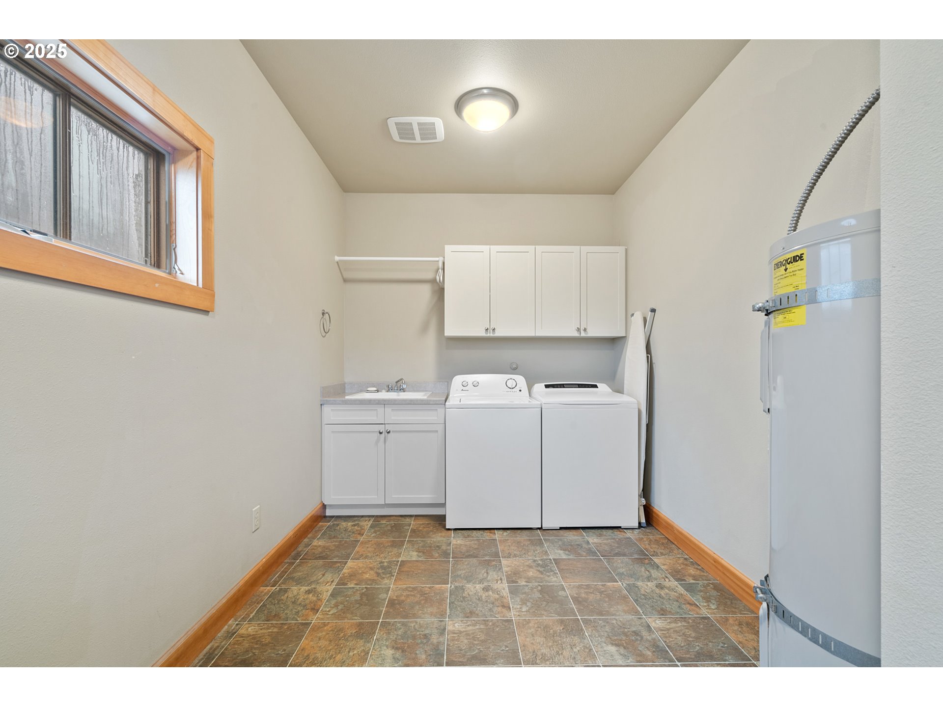 Manzanita, Oregon 97130, United States, 3 Bedrooms Bedrooms, ,3 BathroomsBathrooms,Residential,Pending,105929