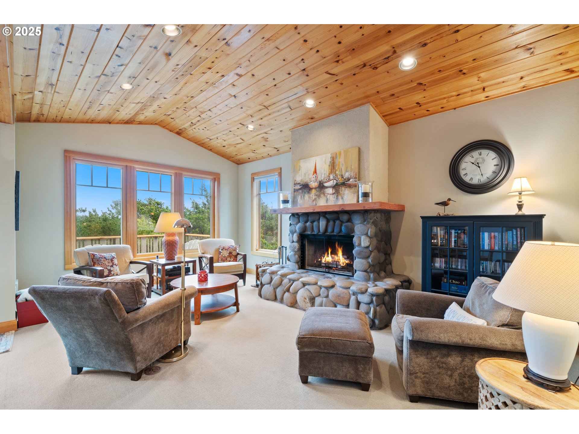 Manzanita, Oregon 97130, United States, 3 Bedrooms Bedrooms, ,3 BathroomsBathrooms,Residential,Pending,105929