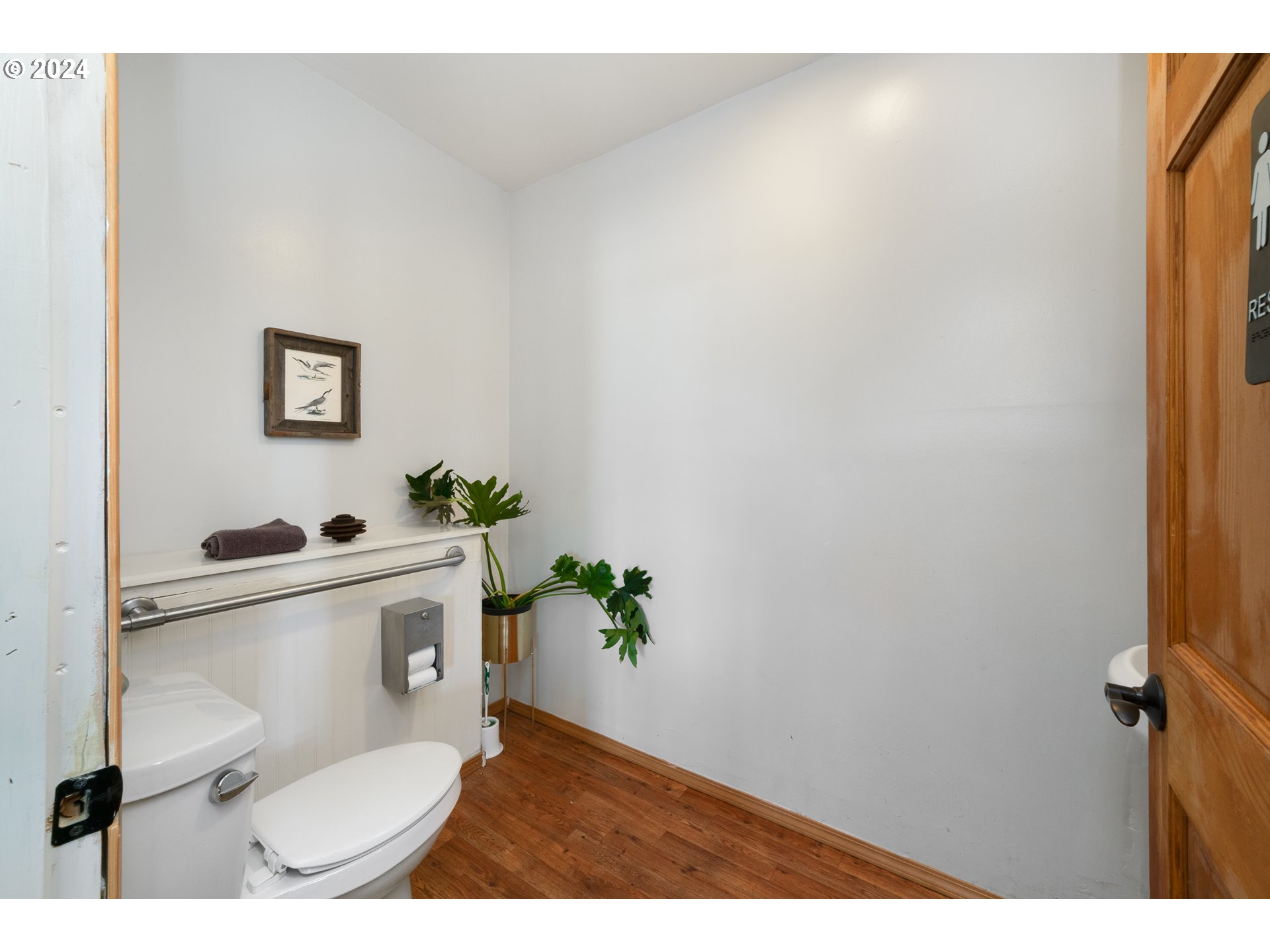 Rockaway Beach, Oregon 97136, United States, ,Commercial,Active,52840