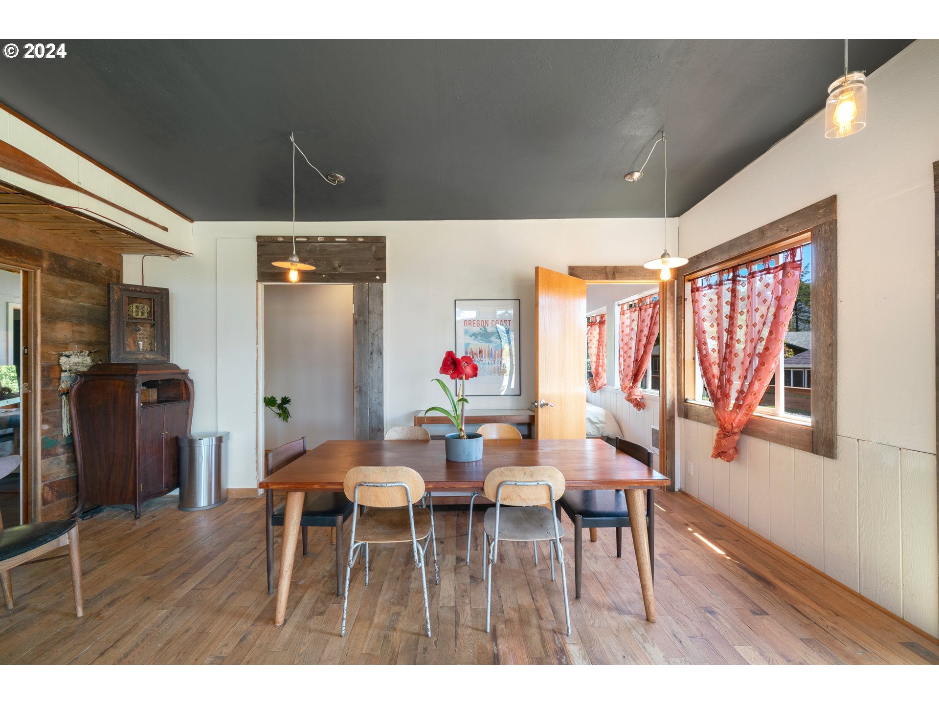 Rockaway Beach, Oregon 97136, United States, ,Commercial,Active,52840