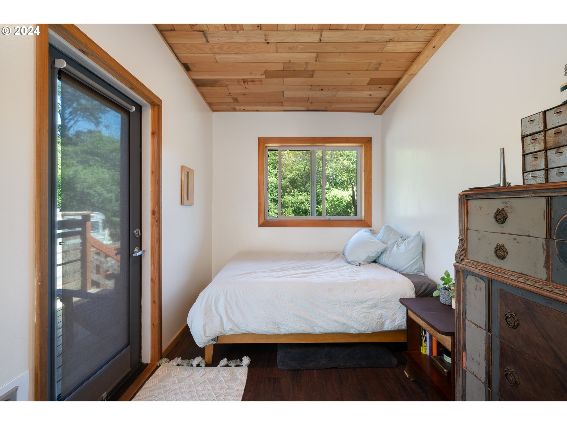 Rockaway Beach, Oregon 97136, United States, ,Commercial,Active,52840