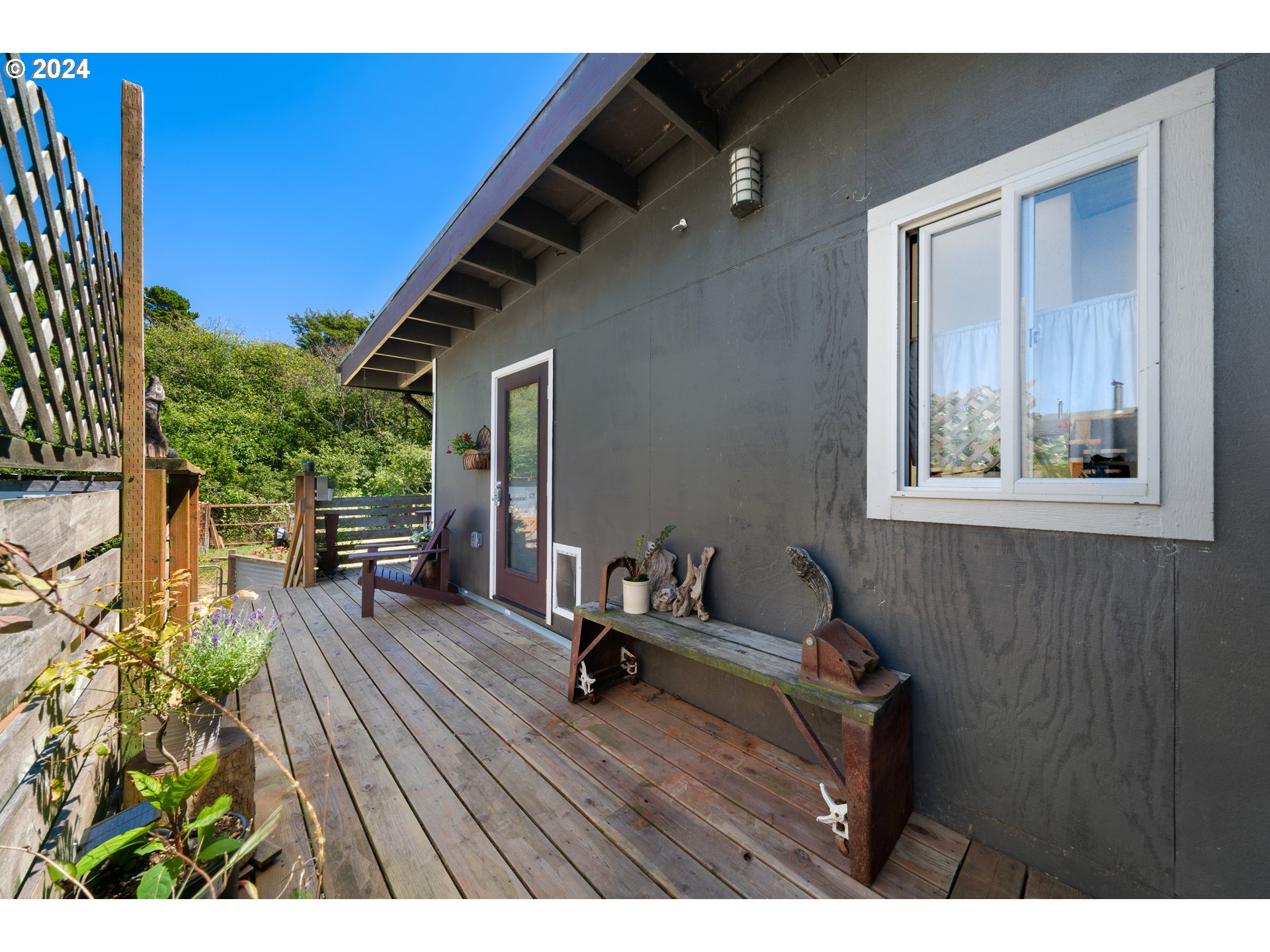 Rockaway Beach, Oregon 97136, United States, ,Commercial,Active,52840