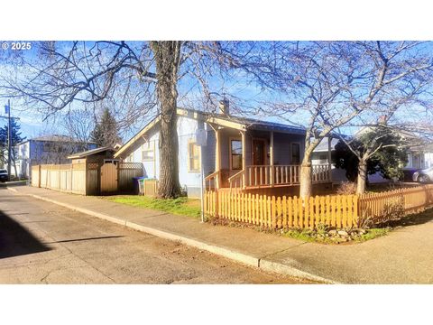 5121 SE 79TH AVE Portland OR 97206