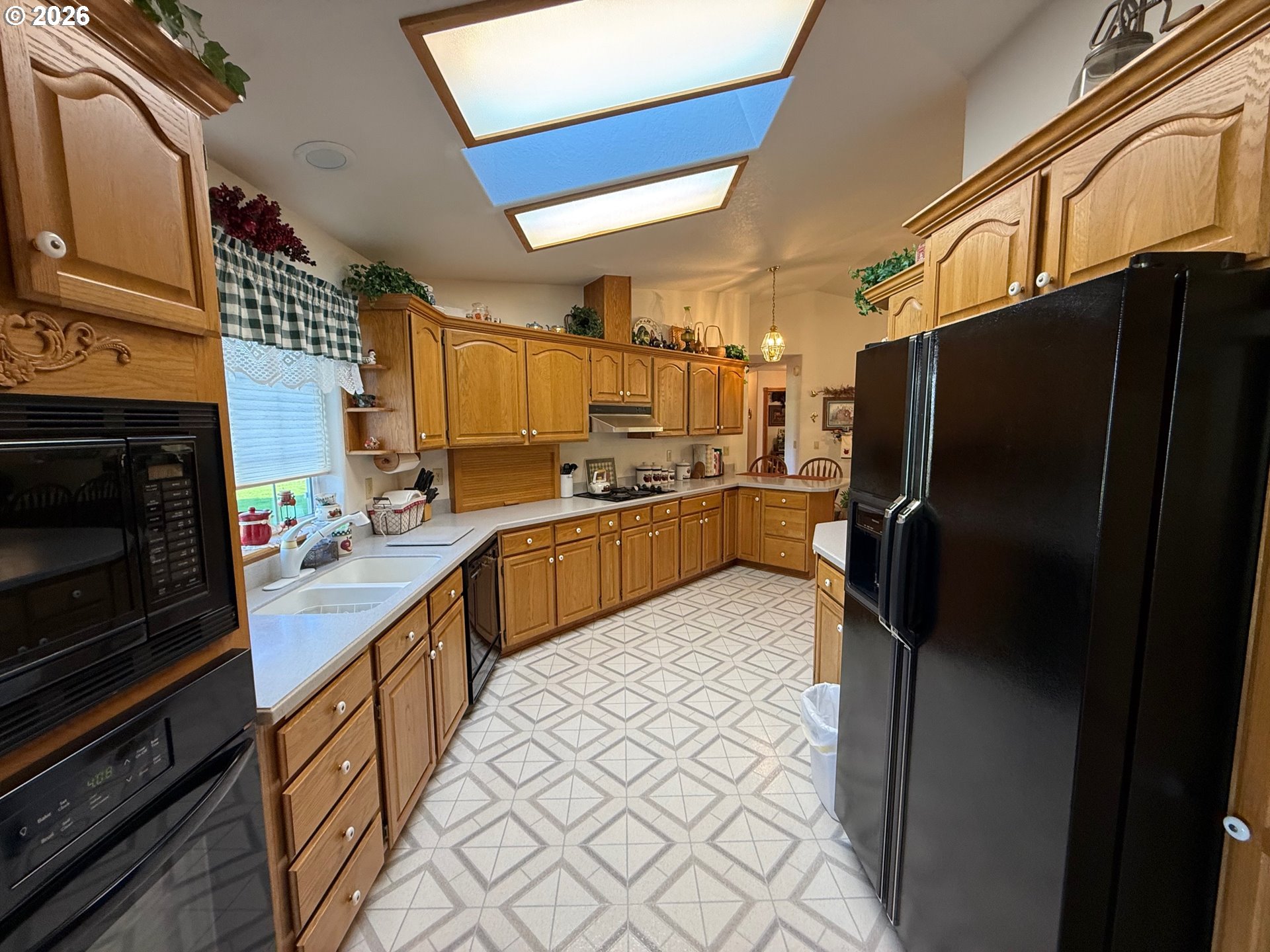 Picture for the property 604877331, 3 beds, 3 baths