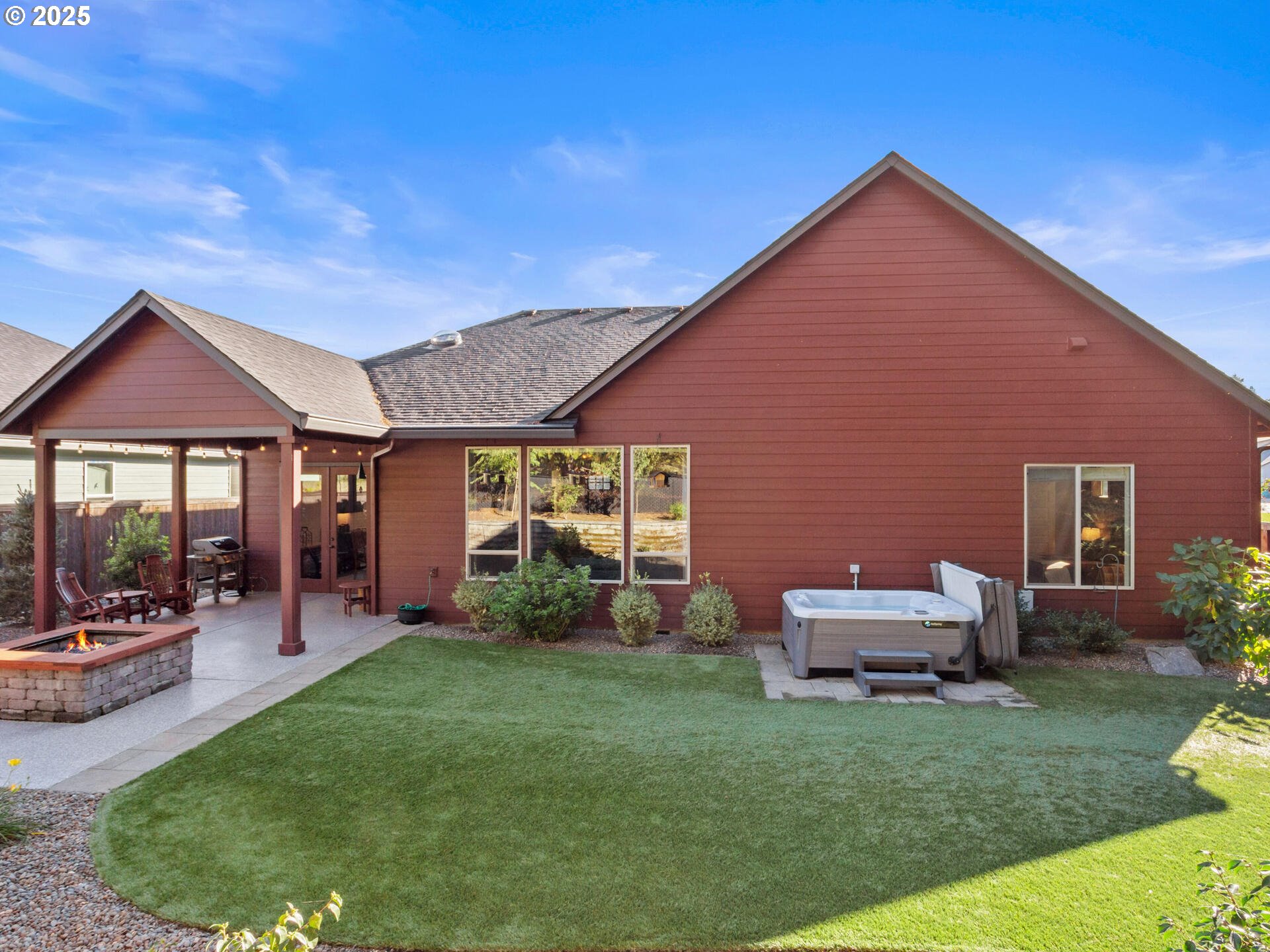 Brush Prairie, Washington 98606, United States, 3 Bedrooms Bedrooms, ,3 BathroomsBathrooms,Residential,Active,236967