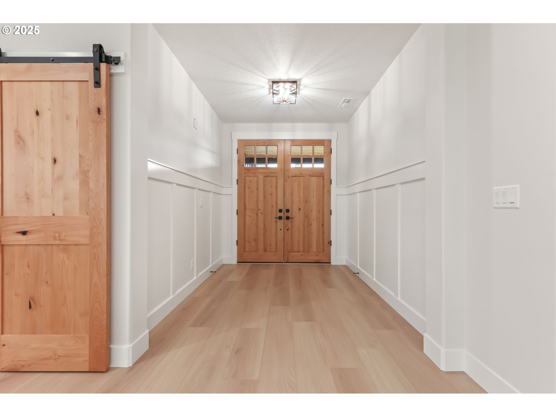 648 Parker LOOP