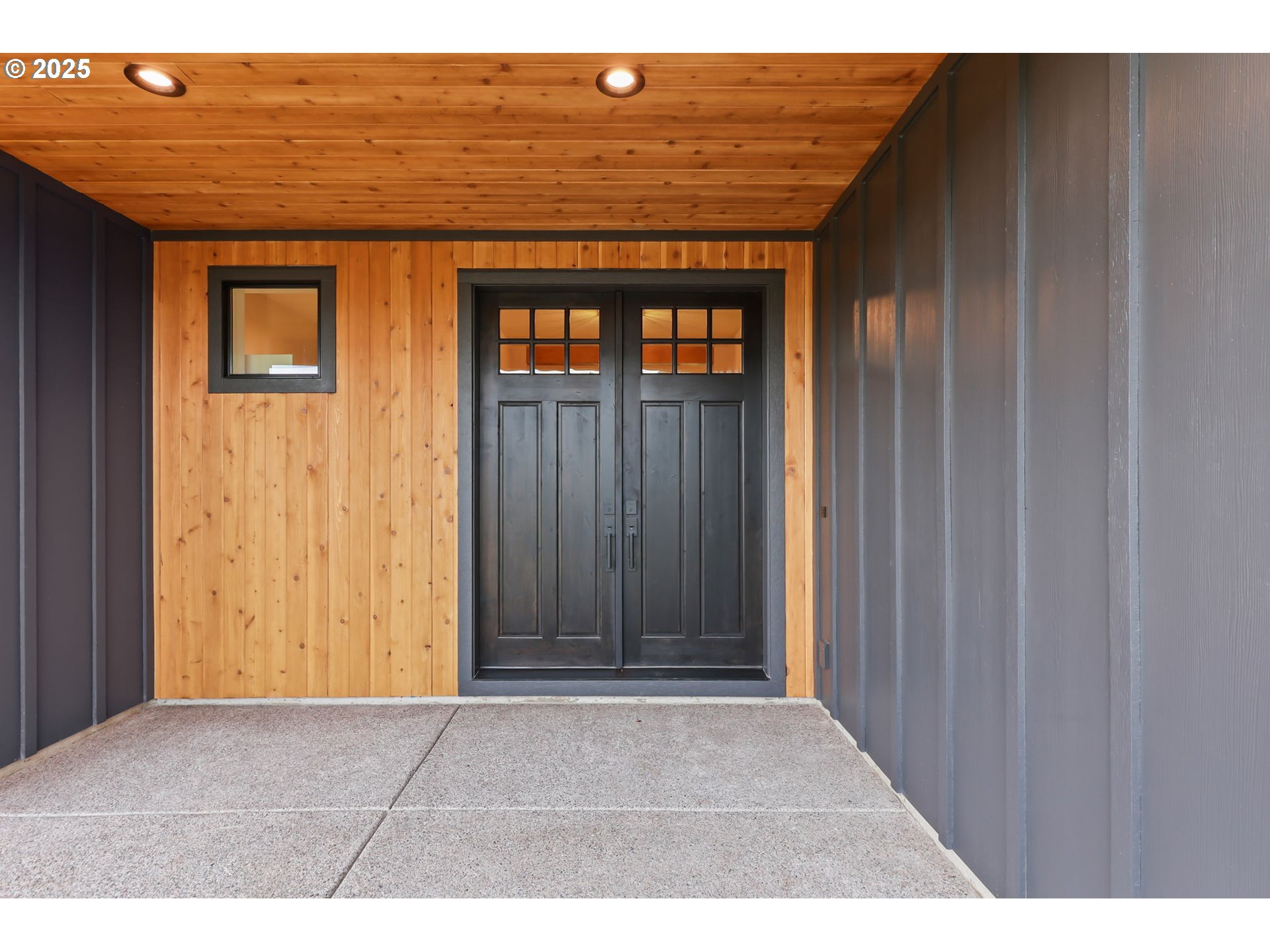 648 Parker LOOP