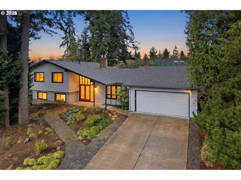 4445 NW MALHUER AVE Portland OR 97229