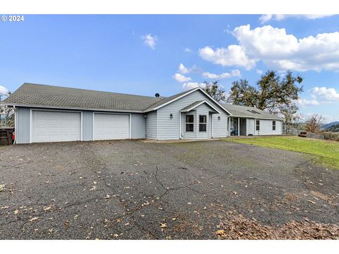 A home in Roseburg