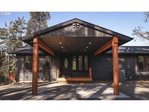 Photo of 32530 Deberry Rd, Creswell, OR 97426 (MLS # 452202293)
