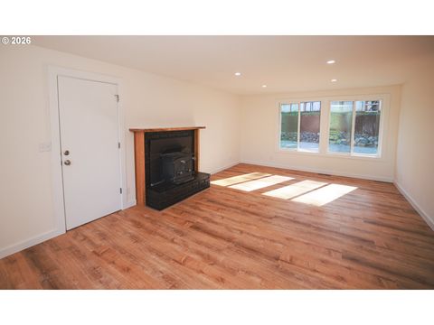 Tiny photo for 32530 Deberry Rd, Creswell, OR 97426 (MLS # 452202293)