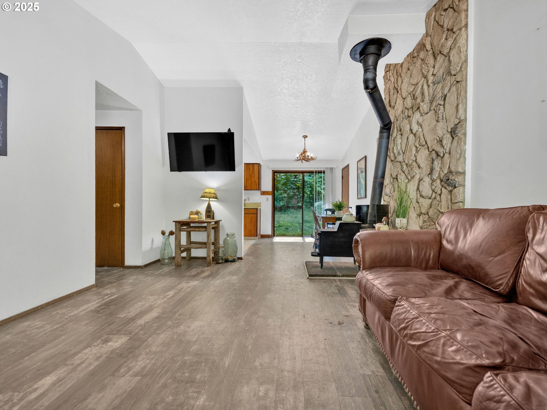 Sandy, Oregon 97055, United States, 3 Bedrooms Bedrooms, ,2 BathroomsBathrooms,Residential,Active,124261