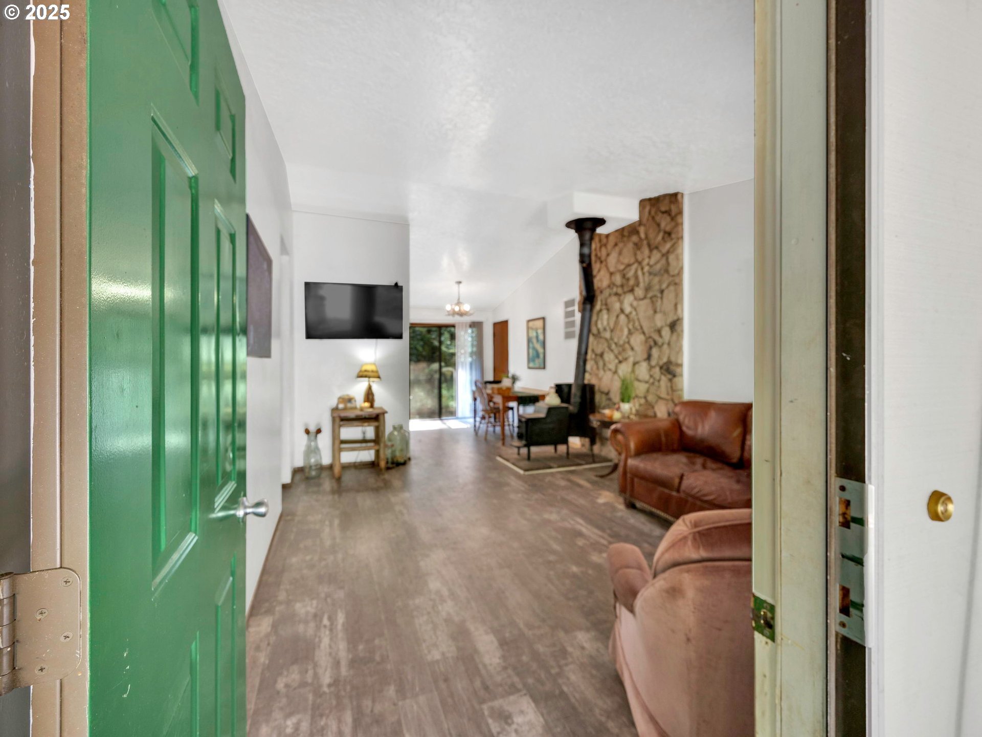 Sandy, Oregon 97055, United States, 3 Bedrooms Bedrooms, ,2 BathroomsBathrooms,Residential,Active,124261