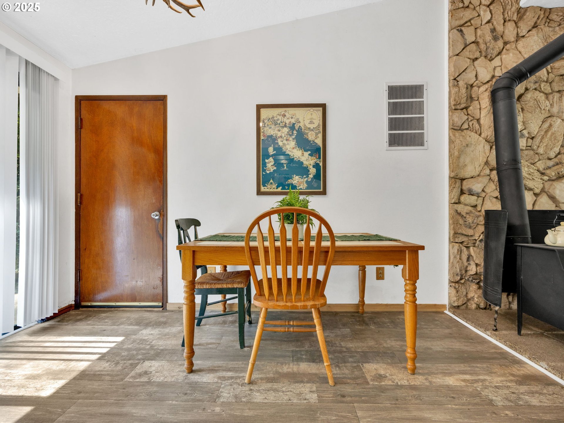 Sandy, Oregon 97055, United States, 3 Bedrooms Bedrooms, ,2 BathroomsBathrooms,Residential,Active,124261