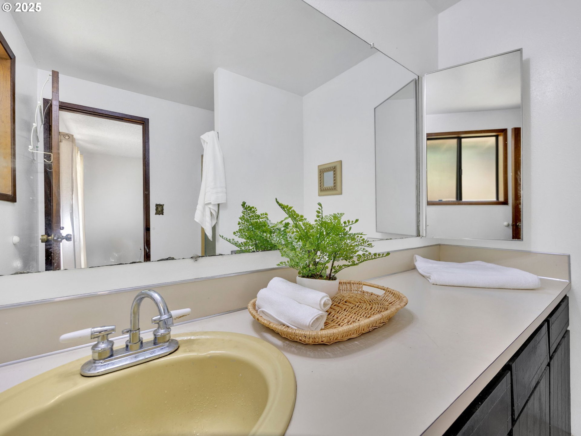 Sandy, Oregon 97055, United States, 3 Bedrooms Bedrooms, ,2 BathroomsBathrooms,Residential,Active,124261