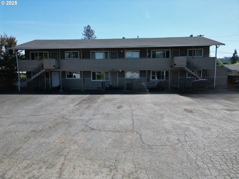 324 SUNSET ST Sutherlin OR 97479