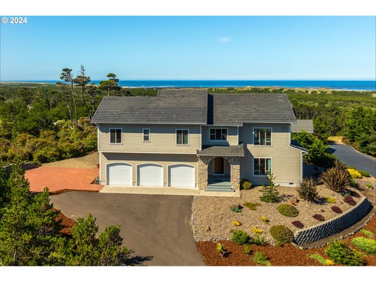 21 TWIN TREE CT, FLORENCE, OR 97439 - Image 0b2cb7b2b8e97f138f0c8fe76fc5436e/2182862570