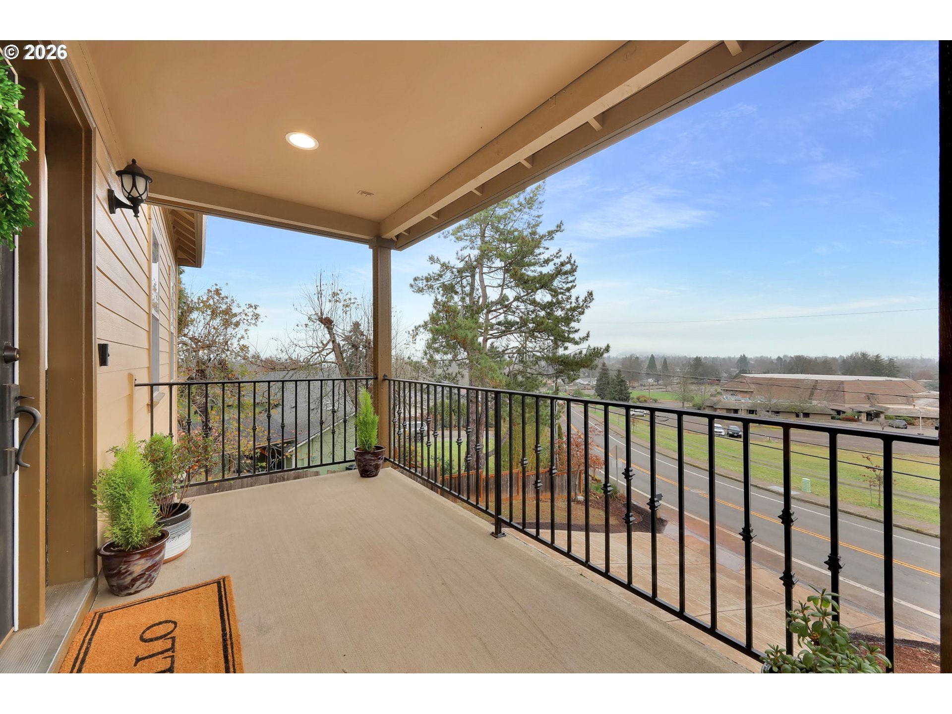 1930 HAWKINS LN