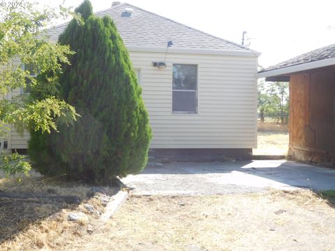 A home in Hermiston