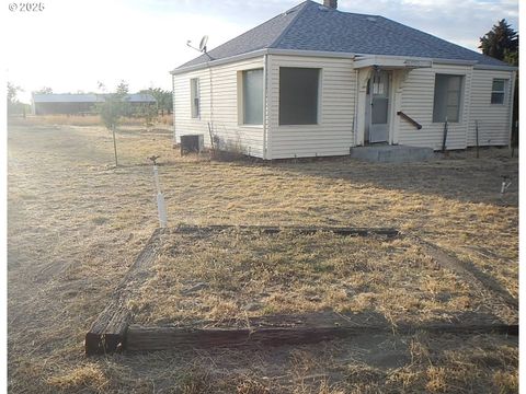 A home in Hermiston