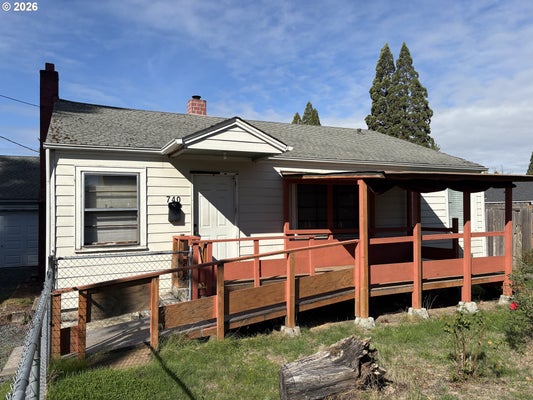 740 14TH ST, SPRINGFIELD, OR 97477 - Image 0b4e99e5dec6316fb0fc75c9a4136b06/3014988772