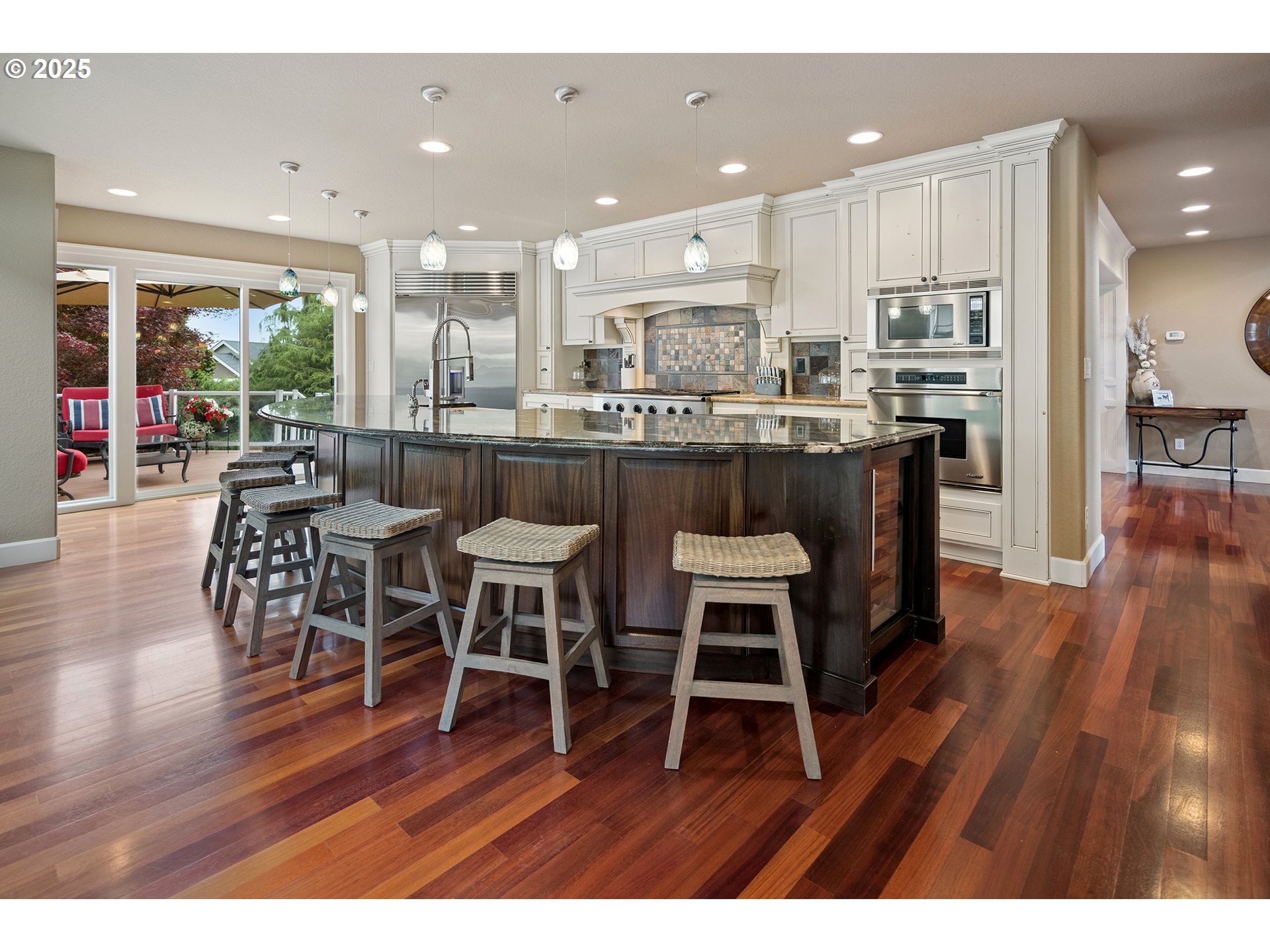 4906 NW HIGHPOINT DR