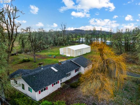 A home in Creswell