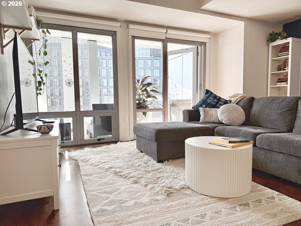 1310 NW NAITO PKWY 509A