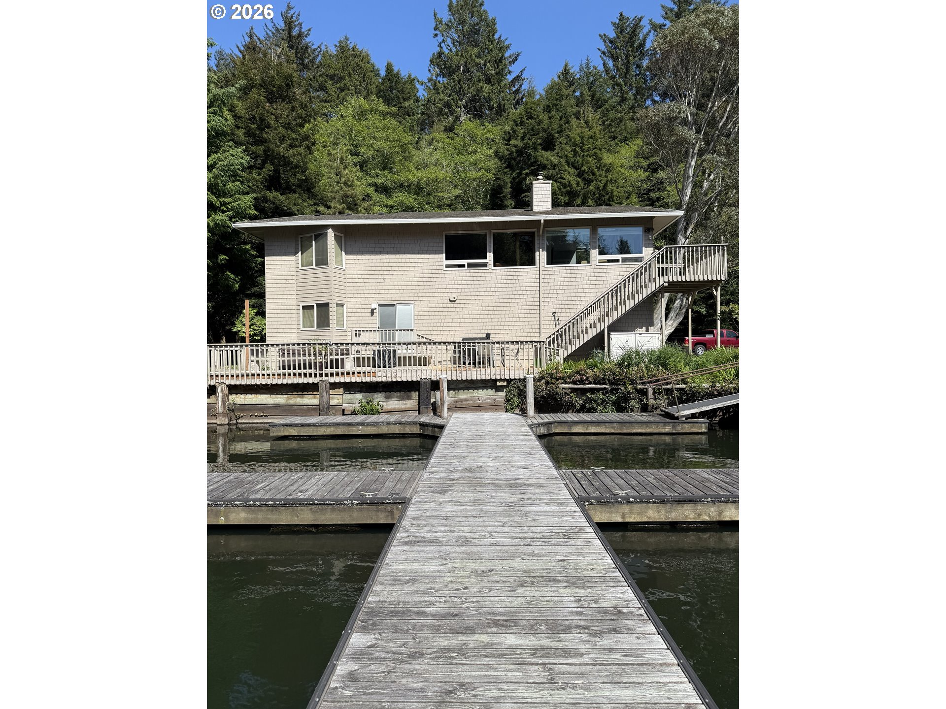 1253 NE EAST LAGOON DR