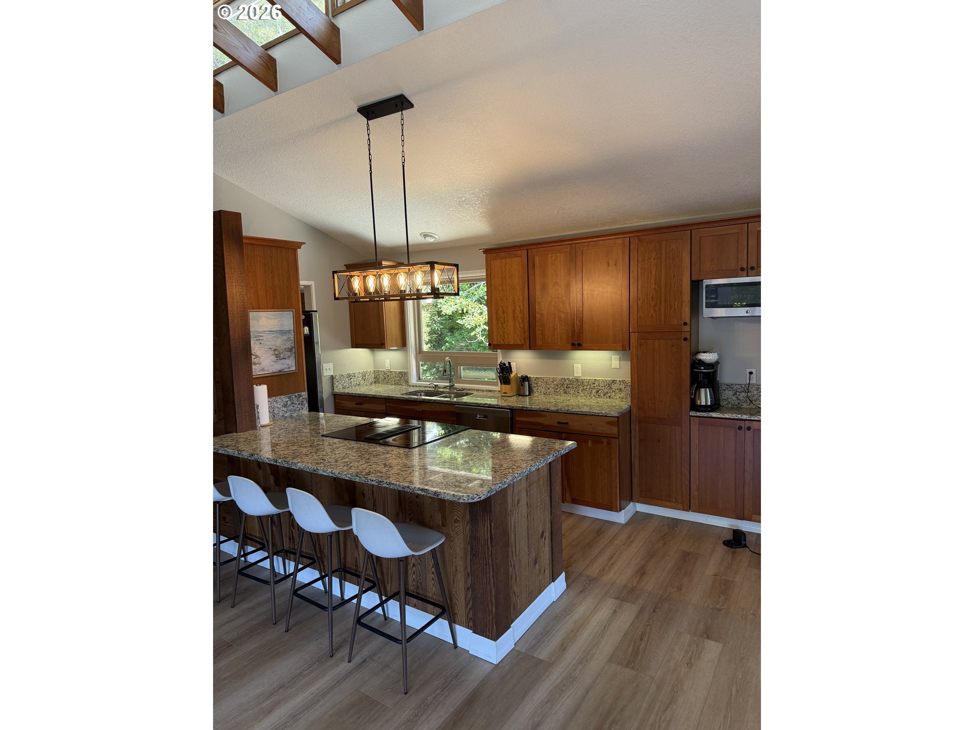 1253 NE EAST LAGOON DR