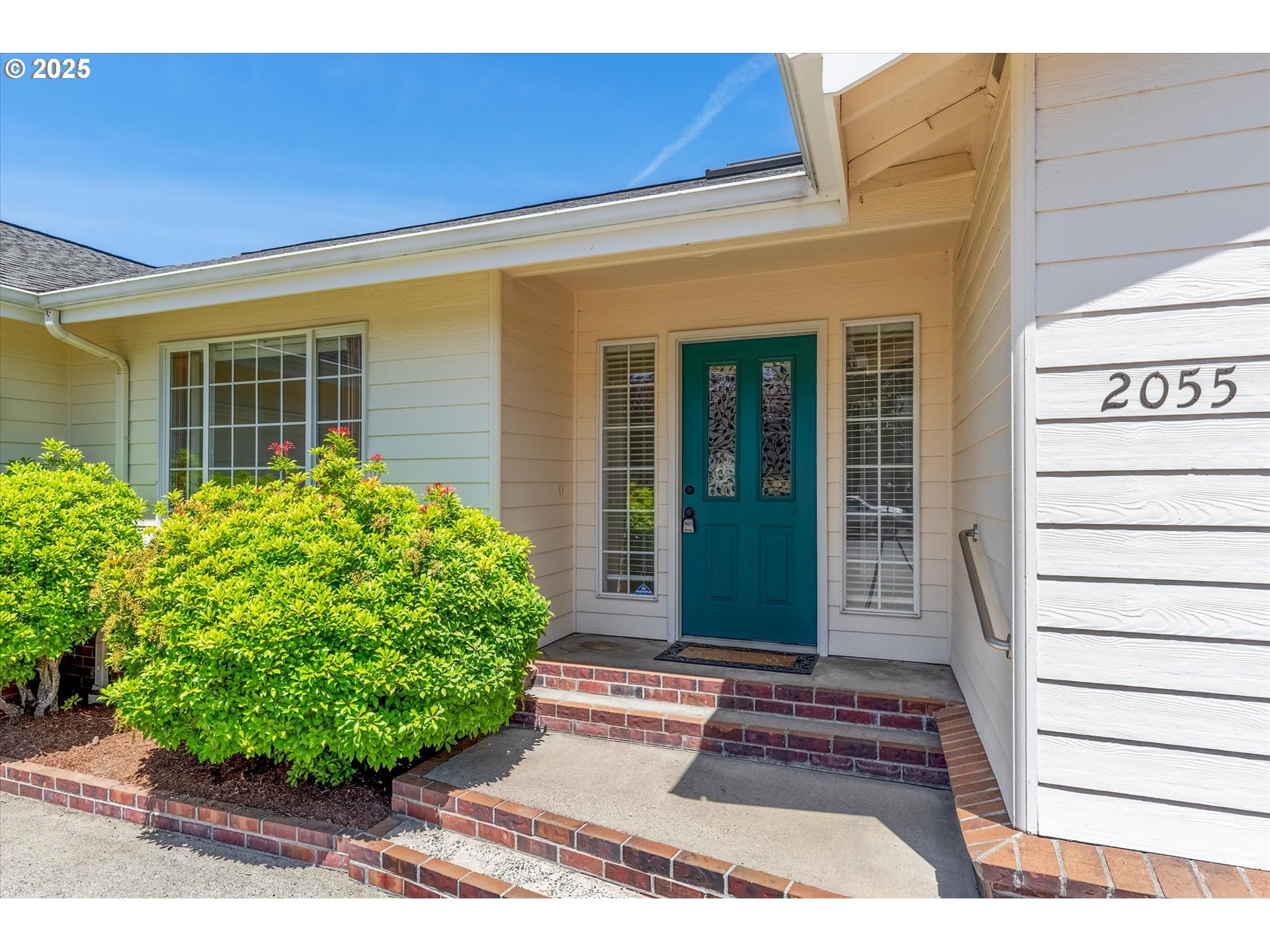 2055 STATESMAN DR