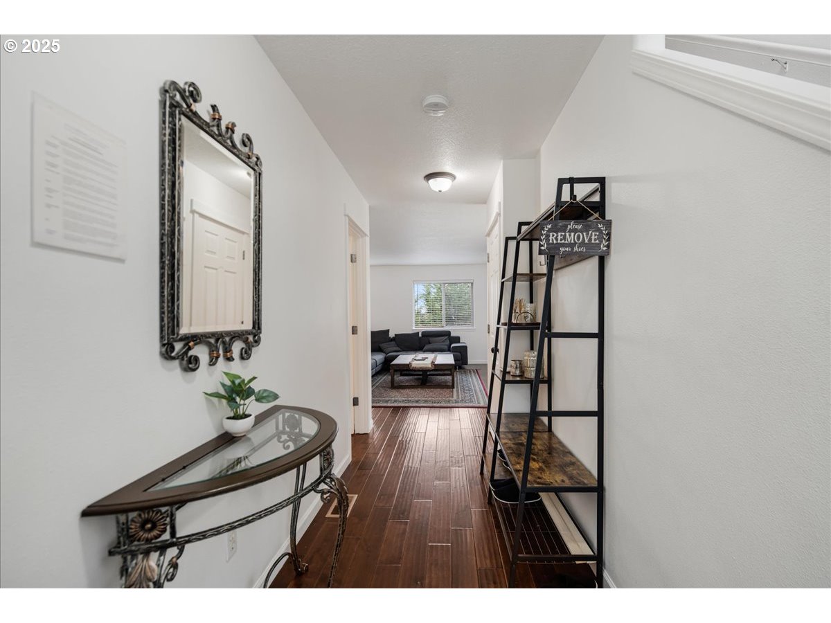 1421 SW BINFORD LAKE PKWY