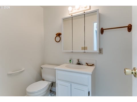 Tiny photo for 83703 N Enterprise Rd, Pleasant Hill, OR 97455 (MLS # 423172068)