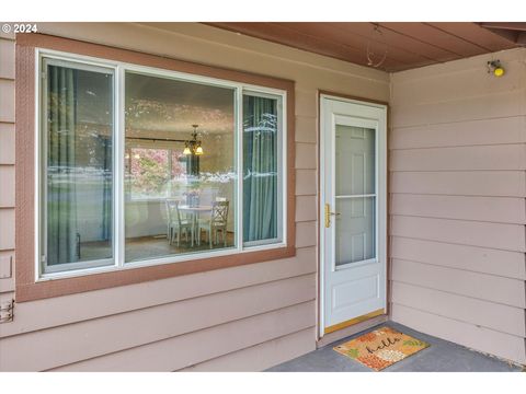 A home in Hood River