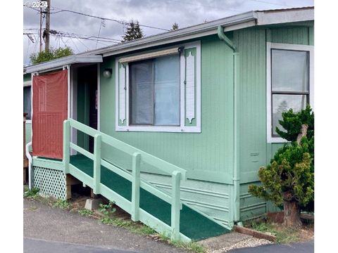 A home in Gladstone