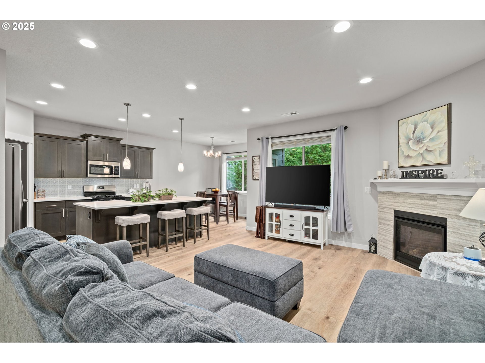 1116 NE 14TH WAY