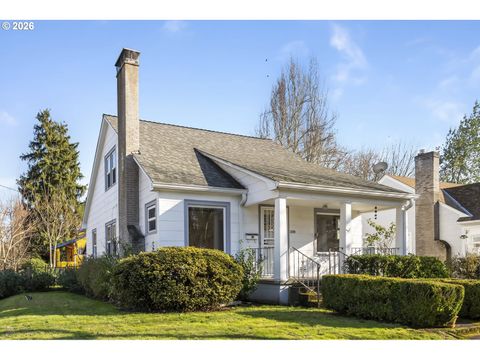 3204 SE 33RD AVE Portland OR 97202