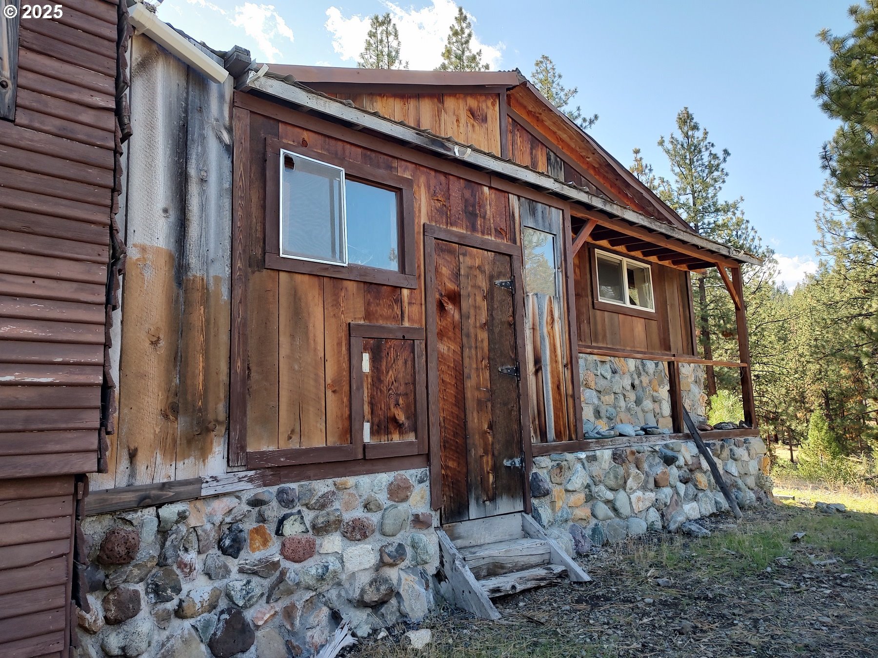 25848 PINE CREEK RD