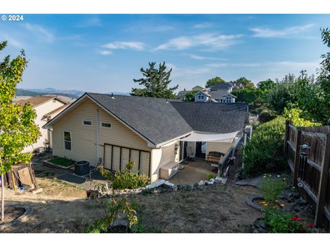 A home in Roseburg