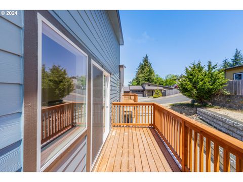 A home in Coos Bay