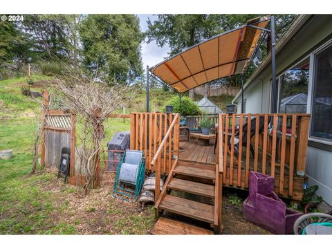 A home in Coquille