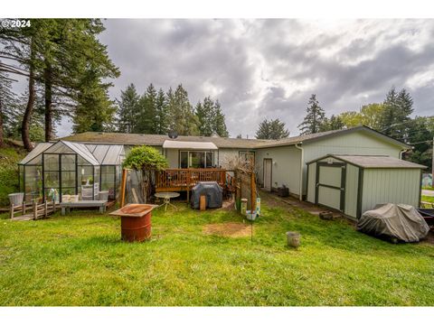 A home in Coquille