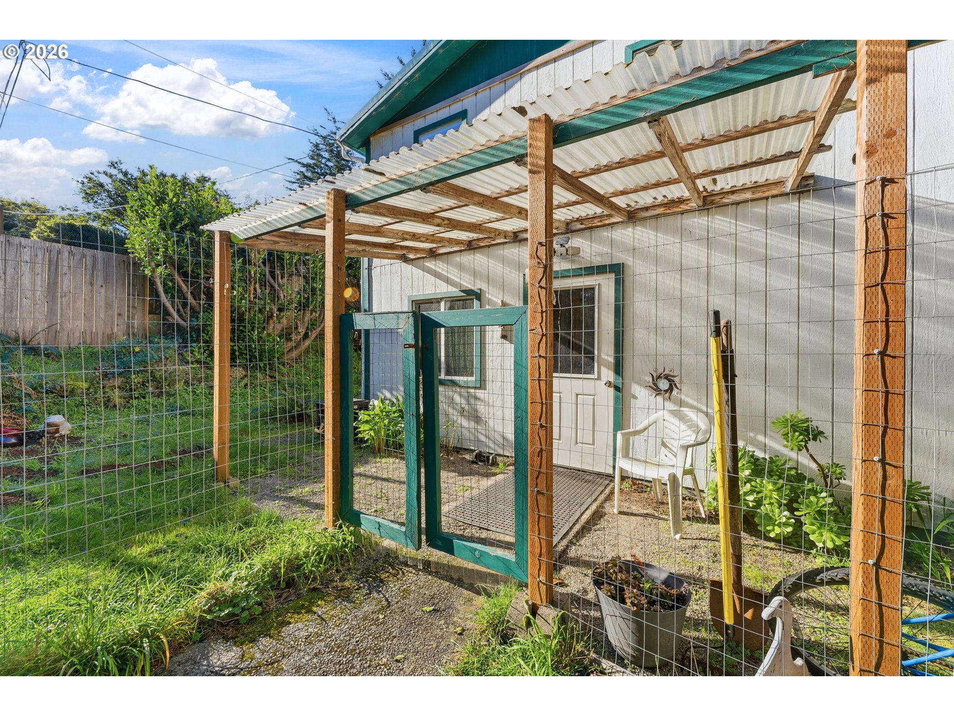 805 COAST GUARD HILL RD