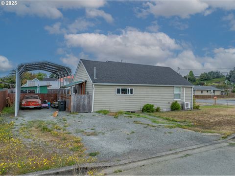 1434 MARYLAND AVE Myrtle Point OR 97458